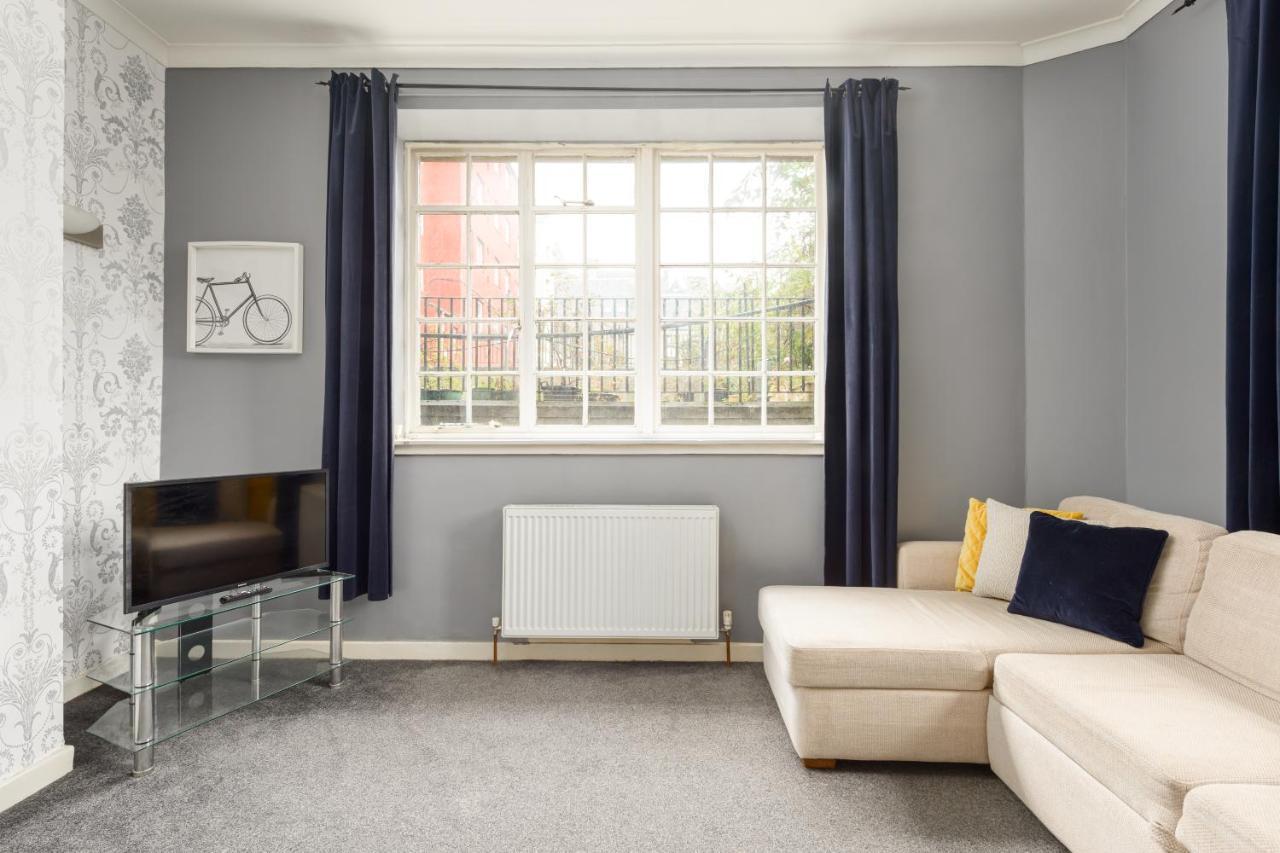 2 Bedroom Royal Mile Apartment — Photos 3